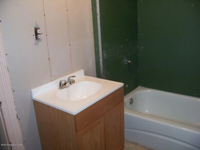 145 Sharpe St, Kingston, PA 18704 - photo 3