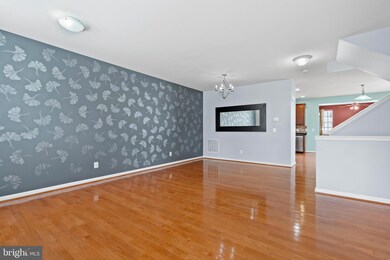 22667 Flowing Spring Square, Brambleton, VA 20148 - photo 5