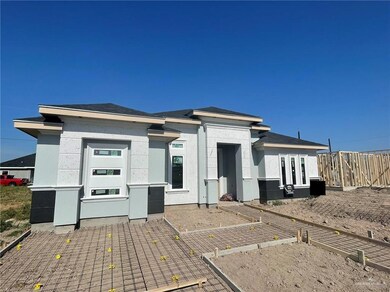 807 Lark Cir, Alamo, TX 78516 - photo 2