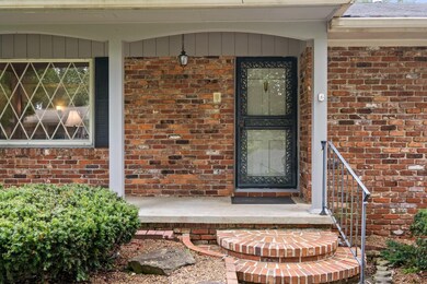 1318 Alethea Dr, Hixson, TN 37343 - photo 2