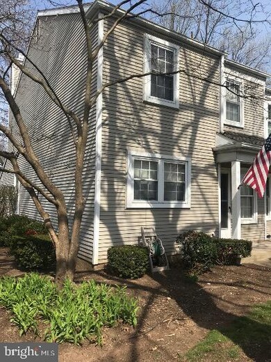 105 Barrington Ct, Palmyra, PA 17078 - photo 2