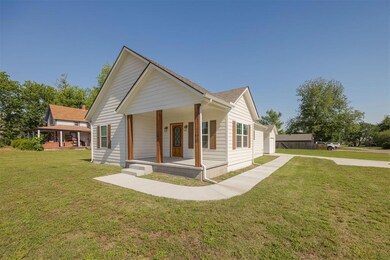 1102 W Mansur Ave, Guthrie, OK 73044 - photo 3