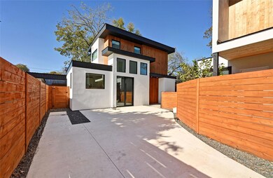 2706 Stacy Ln unit 2, Austin, TX 78704 - photo 2