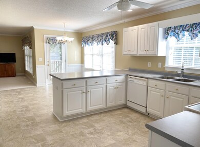 624 Chaucer Dr, Winterville, NC 28590 - photo 5