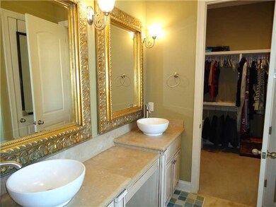 Master Bath/Spa.