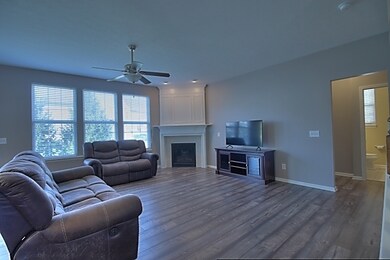 12882 Thames Dr, Fishers, IN 46037 - photo 4