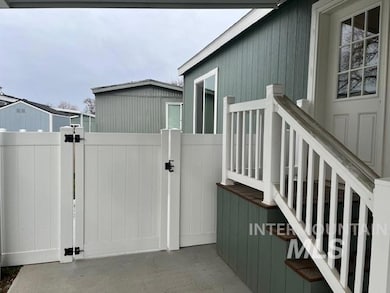 2401 S Owyhee St unit 52, Boise, ID 83705 - photo 3