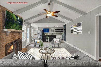 224 E Castle Harbour Dr, Friendswood, TX 77546 - photo 5