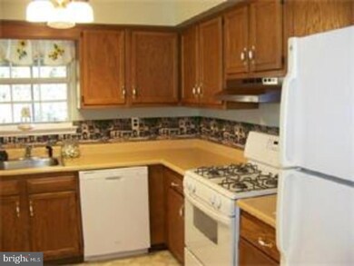 4209 Juniper Dr, Reading, PA 19605 - photo 7