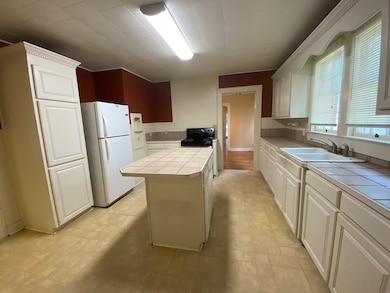 902 Whee, McComb, MS 39648 - photo 3