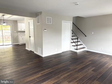 143 N Duke Dr, Sterling, VA 20164 - photo 6