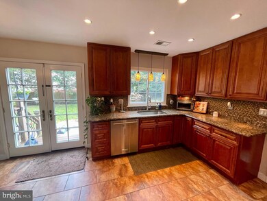 1705 Vestment Ct, Severn, MD 21144 - photo 4