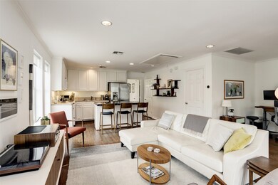 1423 Marshall St, Houston, TX 77006 - photo 3