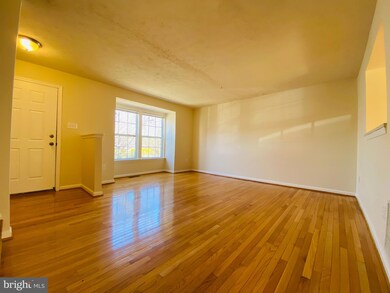 38 Tamers Ct, Windsor Mill, MD 21244 - photo 2