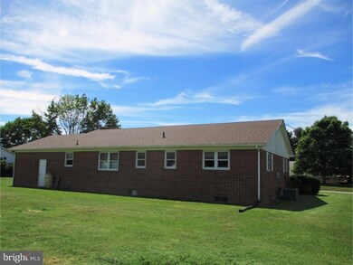 6441 Chateau Dr, Milford, DE 19963 - photo 3