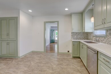 1112 Tabor St, Houston, TX 77009 - photo 7