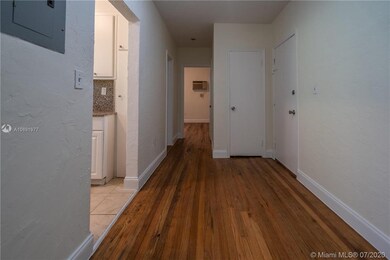 7510 Byron Ave unit 3, Miami Beach, FL 33141 - photo 6