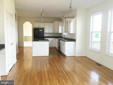 7325 Stoneleigh Ct, Hughesville, MD 20637 - photo 7