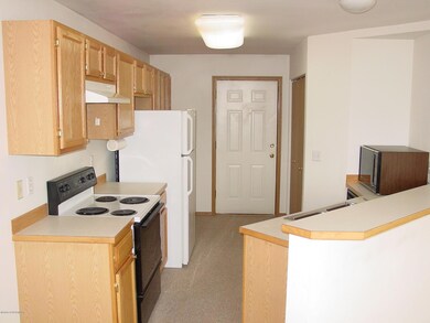 890 E 75th Ct unit B, Anchorage, AK 99518 - photo 2