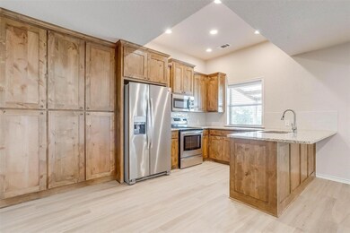 301 Bellenger Ln, Weatherford, TX 76088 - photo 6