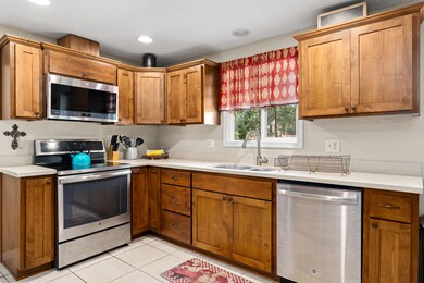 497 Lloyd Dr, Grants Pass, OR 97526 - photo 7