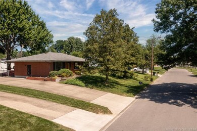 2713 Navajo Dr, New Albany, IN 47150 - photo 3