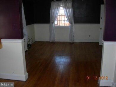 540 Stemmers Run Rd, Essex, MD 21221 - photo 2