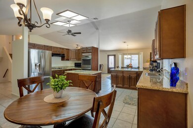 12_3427_E_Hopi_Ave__12_mls