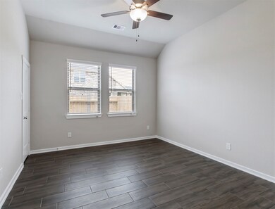 21519 Henrys Blush Dr, Tomball, TX 77377 - photo 4