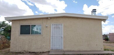 444 Mccarthy Ave, El Paso, TX 79915 - photo 3