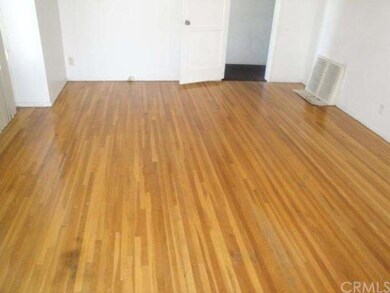Living Room Hard Wood Floors
