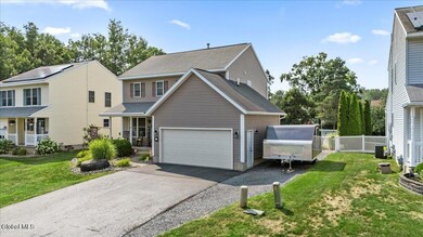 17 Red Oak Dr, Schenectady, NY 12302 - photo 3