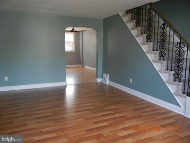 1134 Oakwood Dr, Glenolden, PA 19036 - photo 2
