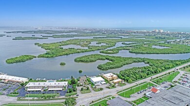 1503 Minutemen Causeway Unit -large-004-