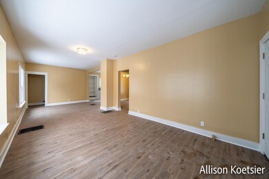 642 Neland SE, Grand Rapids, MI 49506-6