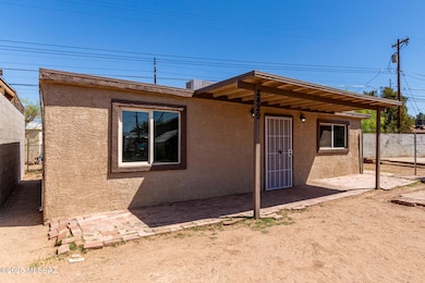 2429 E Cameron Vista, Tucson, AZ 85713 - photo 4