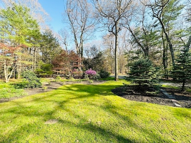 5 Crest Dr W, Dover, MA 02030 - photo 2