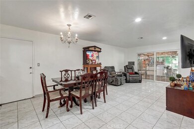 643 Harding Ave, San Fernando, CA 91340 - photo 6