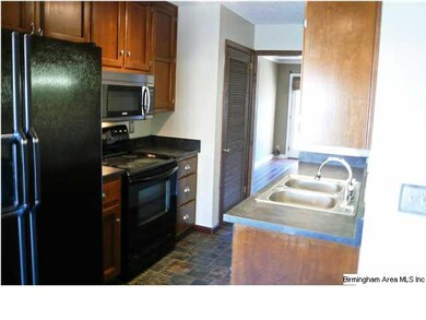 You will love the efficiency of this Kitchen area.