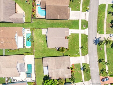 22510 Grouper Ct, Boca Raton, FL 33428 - photo 7