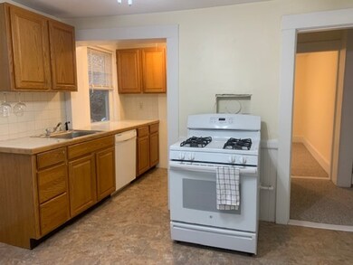 94 King St unit 2, Hanover, MA 02339 - photo 3