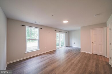 13140 Dowdens Station Way, Clarksburg, MD 20871 - photo 5