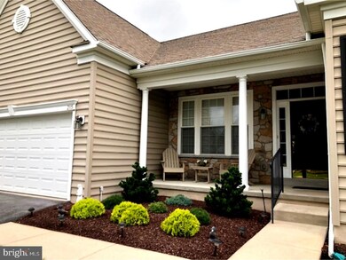 215 Cog Hill Dr, Honey Brook, PA 19344 - photo 2