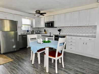 6 Aspen Ln, Merrimack, NH 03054 - photo 3