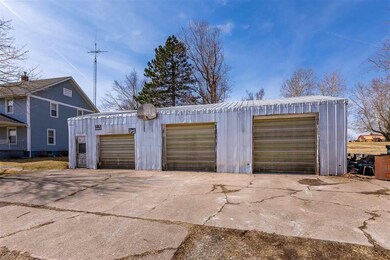 408 S Pearl St, Wayland, IA 52654 - photo 3