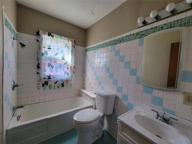 unlisted-address, Des Moines, IA 50313 - photo 6