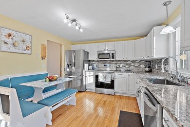 14 Arrowwood Dr, Shrewsbury, MA 01545 - photo 5
