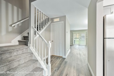 14 Stuart Dr unit 5, Freehold, NJ 07728 - photo 4