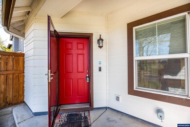 5260 Jeffrey Way, Eugene, OR 97402 - photo 4