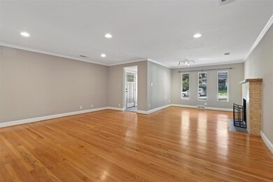 6869 Burwood Ln, Dallas, TX 75214 - photo 4